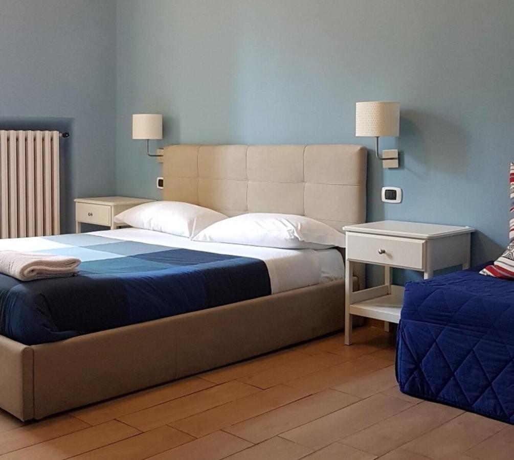 Gasthof Meuble Santa Chiara Neapel