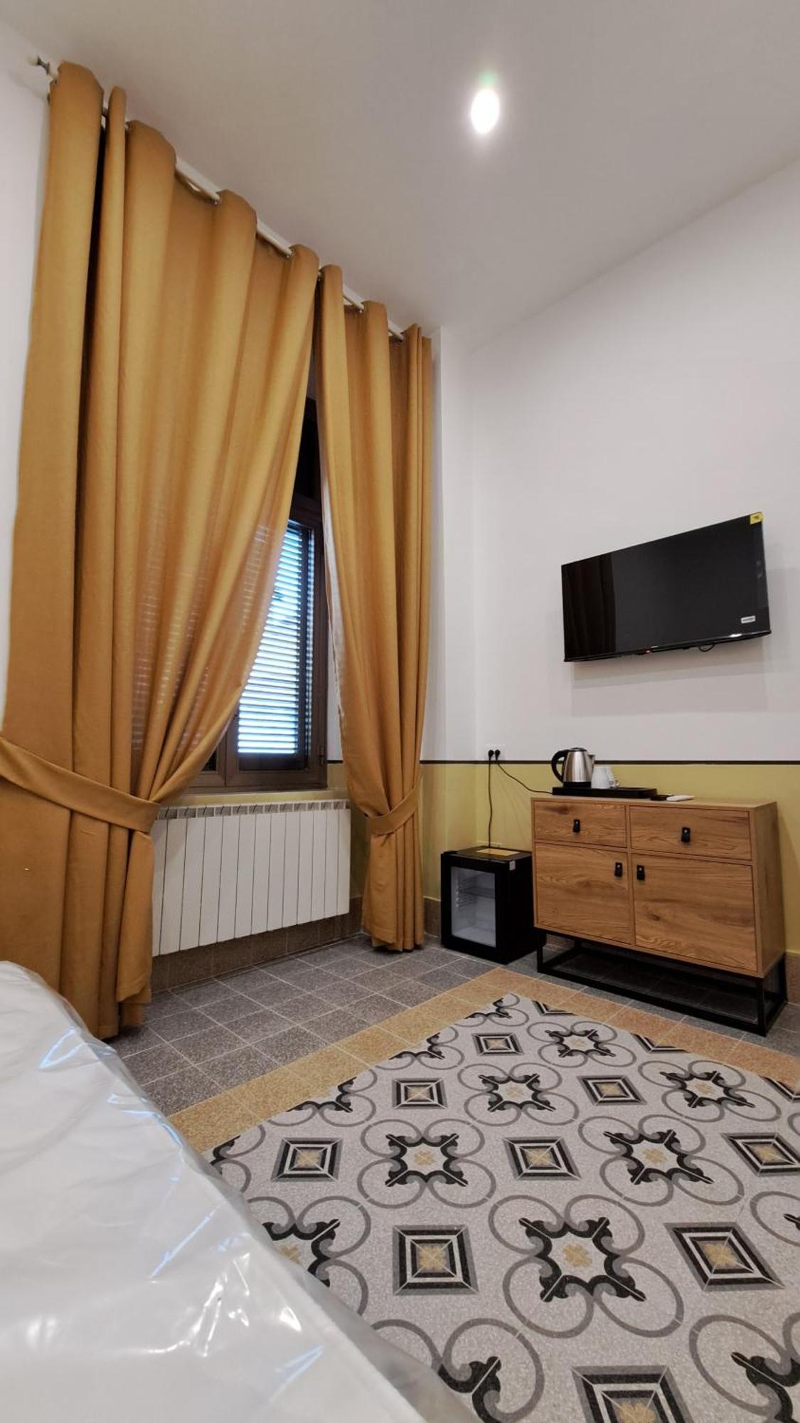 Gasthof Meuble Santa Chiara Neapel