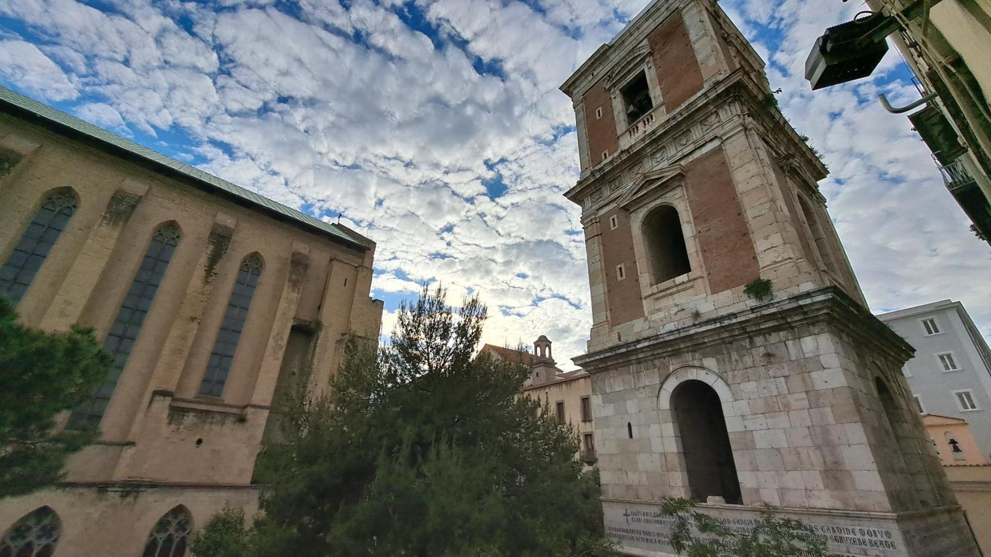 Meuble Santa Chiara Neapel
