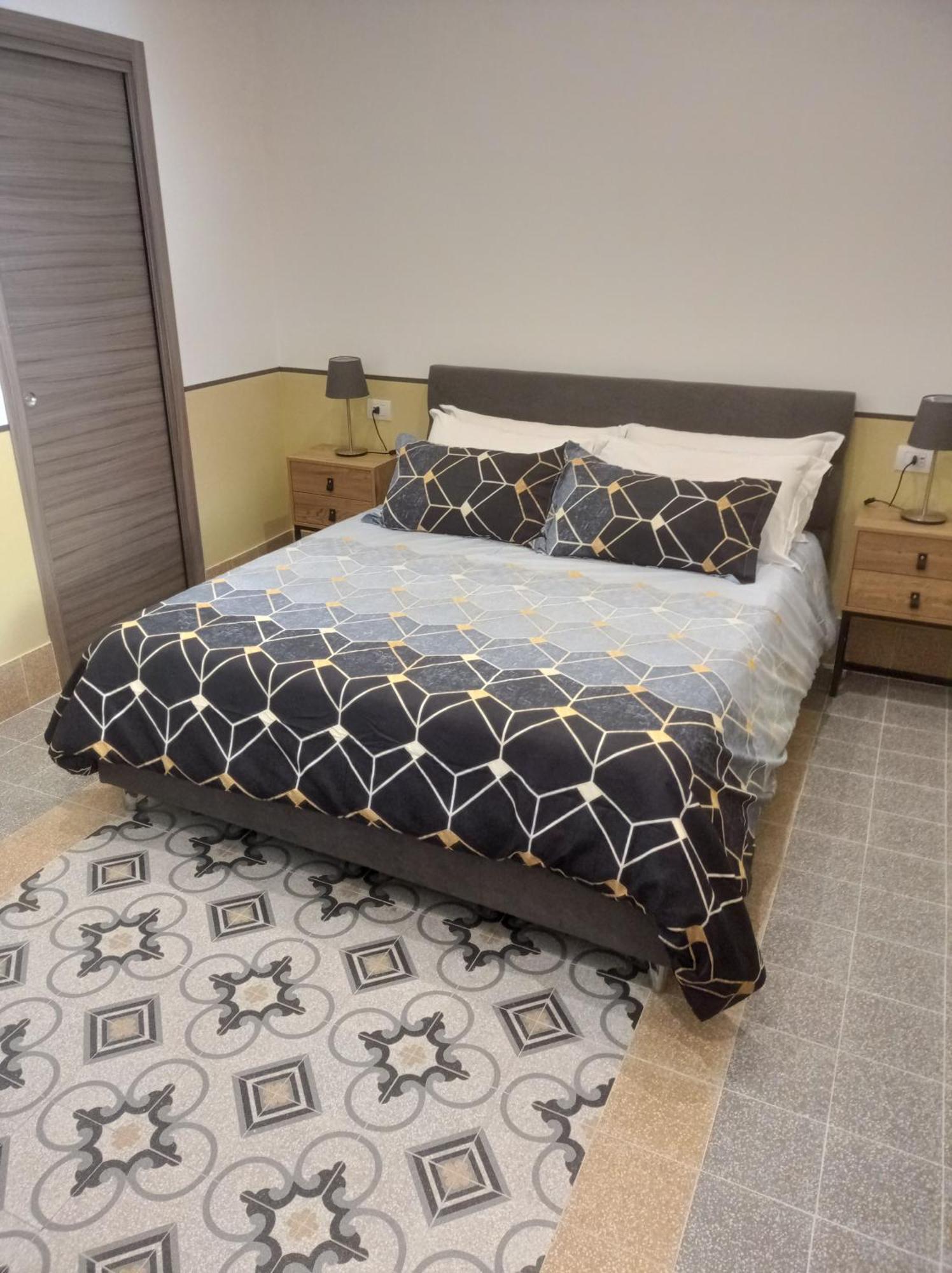 Guest house Meuble Santa Chiara Naples